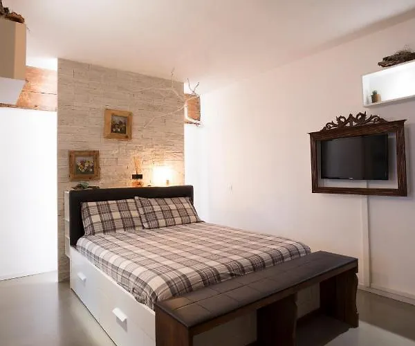 Sentirsi A Casa Lägenhet Piacenza